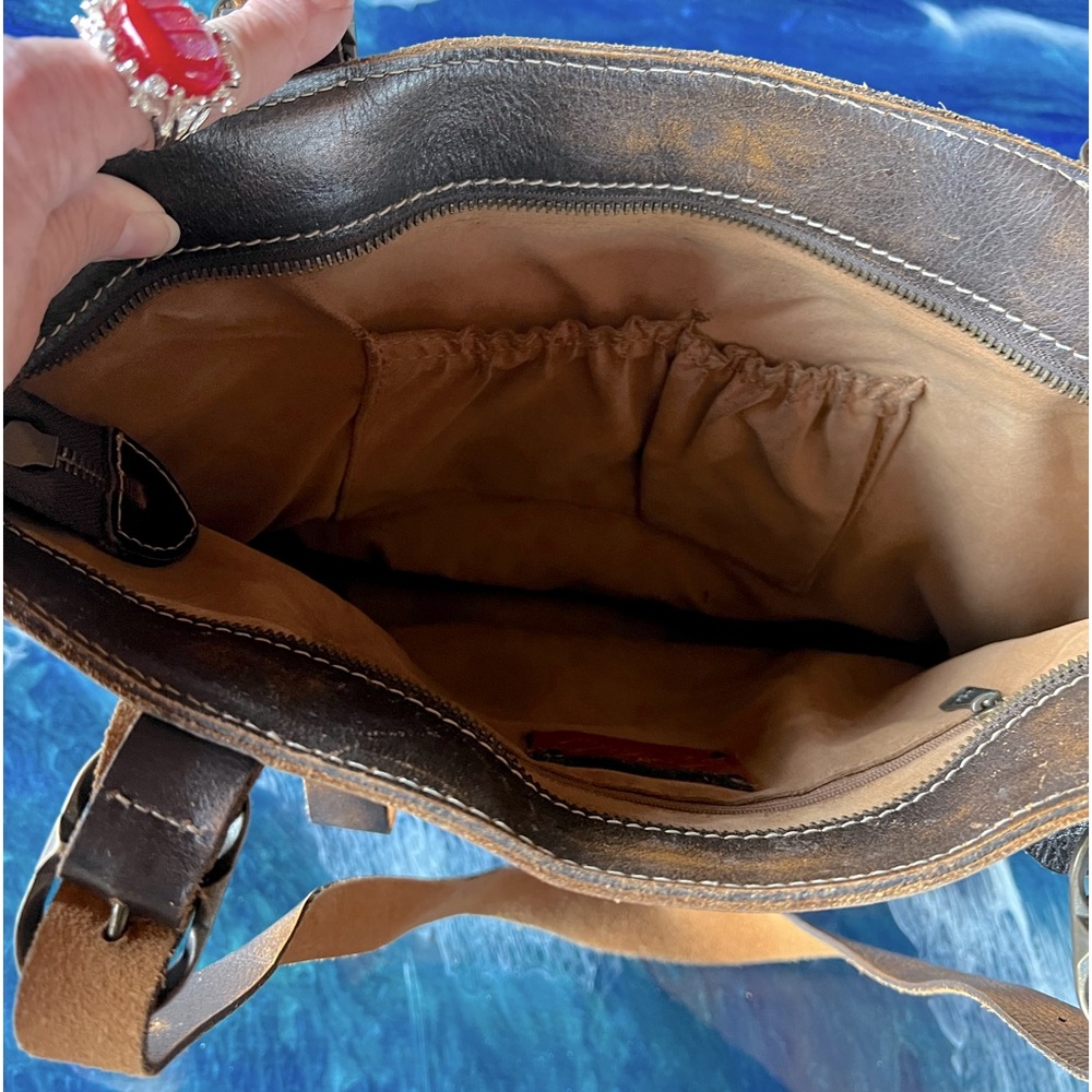 BUY or BUNDLE! Patricia Nash two-toned Bucket Bag 100% leather, full zip top - Picture 7 of 11